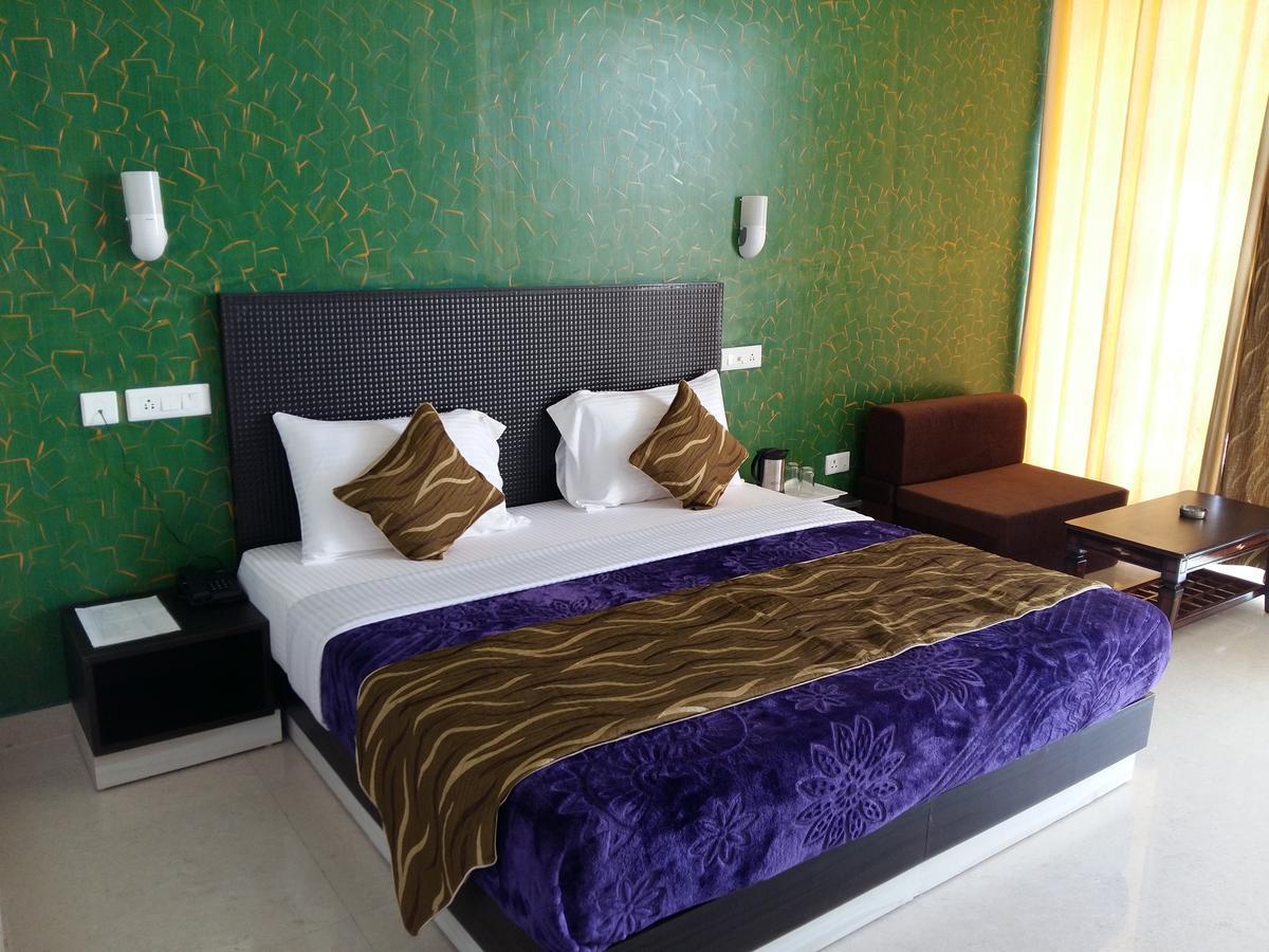 Kasauli Continental Resort Bagian luar foto